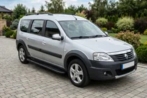 Renault Logan MCV 2005–2013 Bočné nášľapy Bosphorus Black (2 ks, hliník) fotografia 1