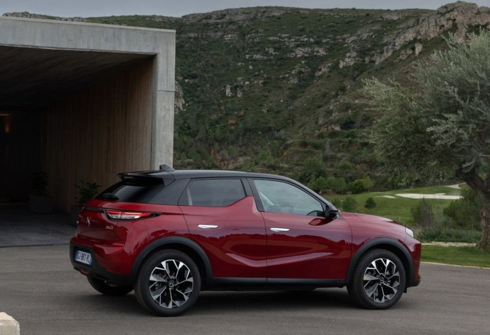 Test DS 3 E-Tense: Technické údaje, výbava, fotografie