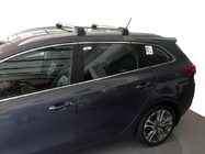 Kia Ceed 2012–2018 Strešné priečniky na integrované lyžiny, uzamykateľné na kľúč WingCarrier V2 (2 ks) fotografia 1