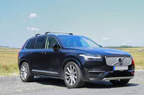 Volvo XC90 2015– Strešné priečniky na integrované lyžiny, uzamykateľné na kľúč WingCarrier V2 (2 ks) fotografia 1