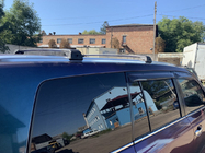 Lexus LX570/450d 2008–2022 Strešné priečniky na integrované lyžiny, uzamykateľné na kľúč WingCarrier V2 (2 ks) Čierna fotografia 18