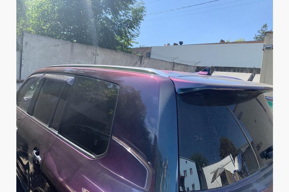 Lexus LX570/450d 2008–2022 Strešné priečniky na integrované lyžiny, uzamykateľné na kľúč WingCarrier V2 (2 ks) Čierna Image