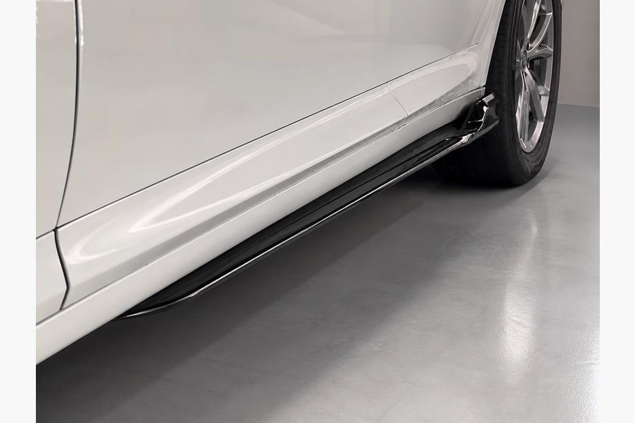 BMW X4 G02 2018– Lemy pod prahy (lesklá čierna) Image