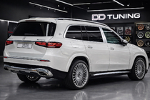 Mercedes GLS X167 2019– Zadný nárazník s difúzorom Maybach GLS600 (2025-Design) fotografia 1