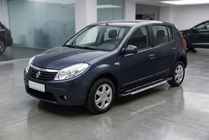 Dacia Sandero 2007–2013 Bočné nášľapy RedLine V1 (2 ks, hliník) fotografia 1
