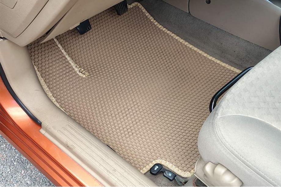 Chevrolet Aveo T250 2005–2011 Gumené rohože Carsuit (Béžová) Fotografia 1