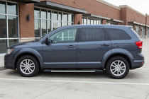 Fiat Freemont 2011–2016 Bočné nášľapy RedLine V1 (2 ks, hliník) fotografia 1