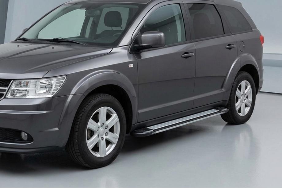Fiat Freemont 2011–2016 Bočné nášľapy Rainbow (2 ks, hliník) Image