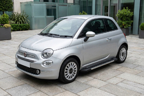 Fiat 500/500L 2013–2022 Bočné nášľapy RedLine V1 (2 ks, hliník) fotografia 1
