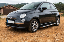 Fiat 500/500L 2013–2022 Bočné prahy Maydos V1 (2 ks, hliník ↗ nehrdzavejúca oceľ) fotografia 1