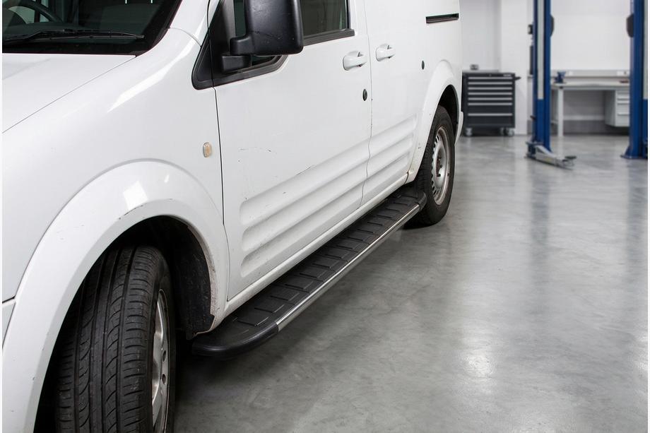 Ford Connect 2002–2006 Bočné nášľapy Duru (2 ks, hliník) Image