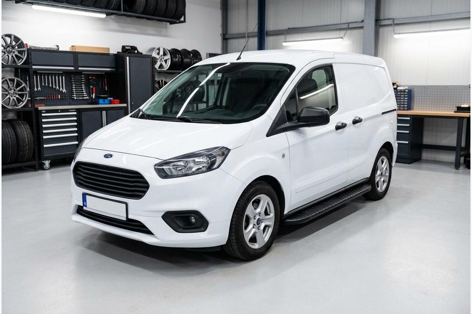 Ford Courier 2014–2023 Bočné nášľapy Bosphorus Black (2 ks, hliník) Image
