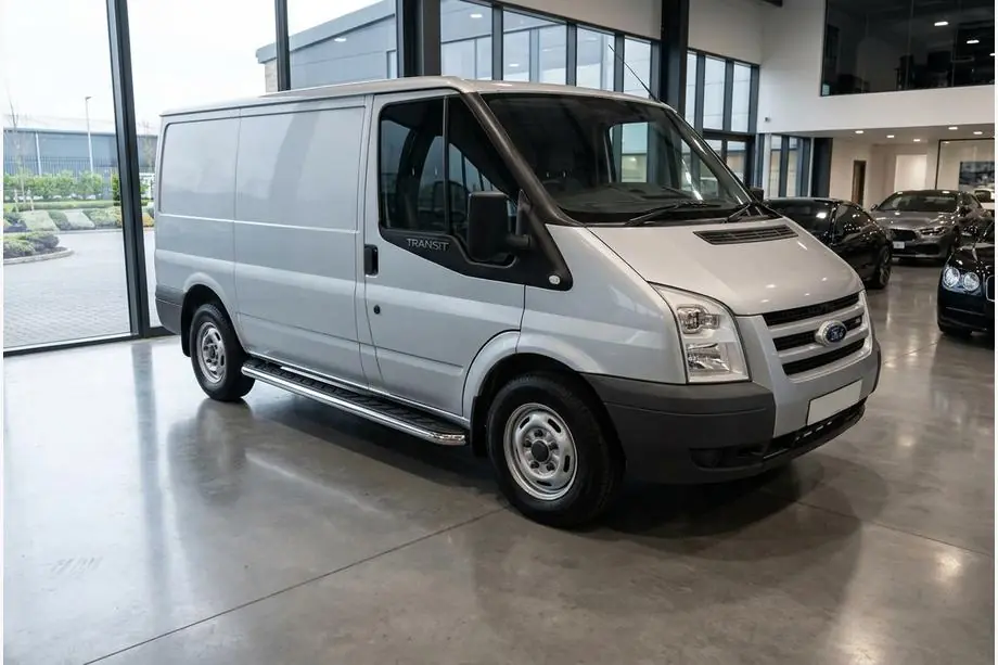 Ford Transit 2000–2014 Bočné prahy Maydos V1 (2 ks, hliník ↗ nehrdzavejúca oceľ) Image