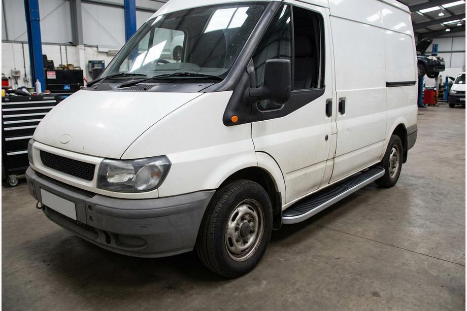 Ford Transit 2000–2014 Bočné nášľapy Tayga Grey (2 ks, hliník) Image