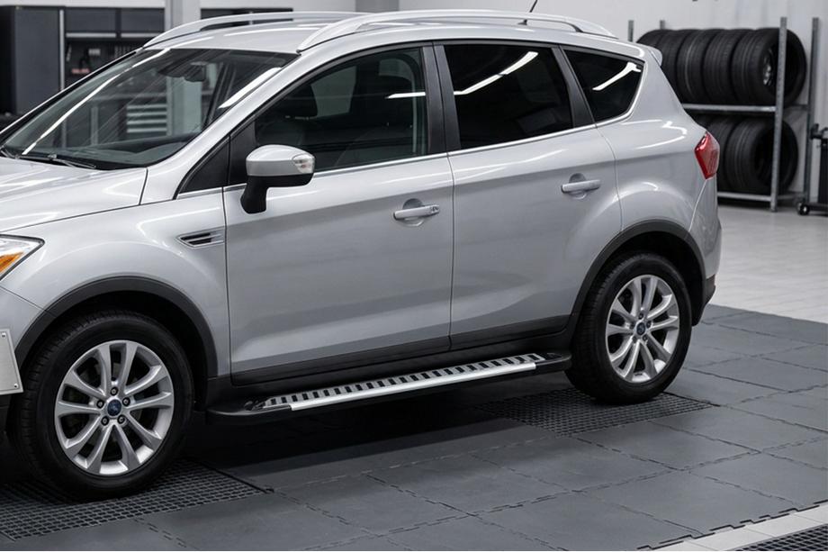 Ford Kuga 2008–2013 Bočné prahy Line (2 ks, hliník) Image