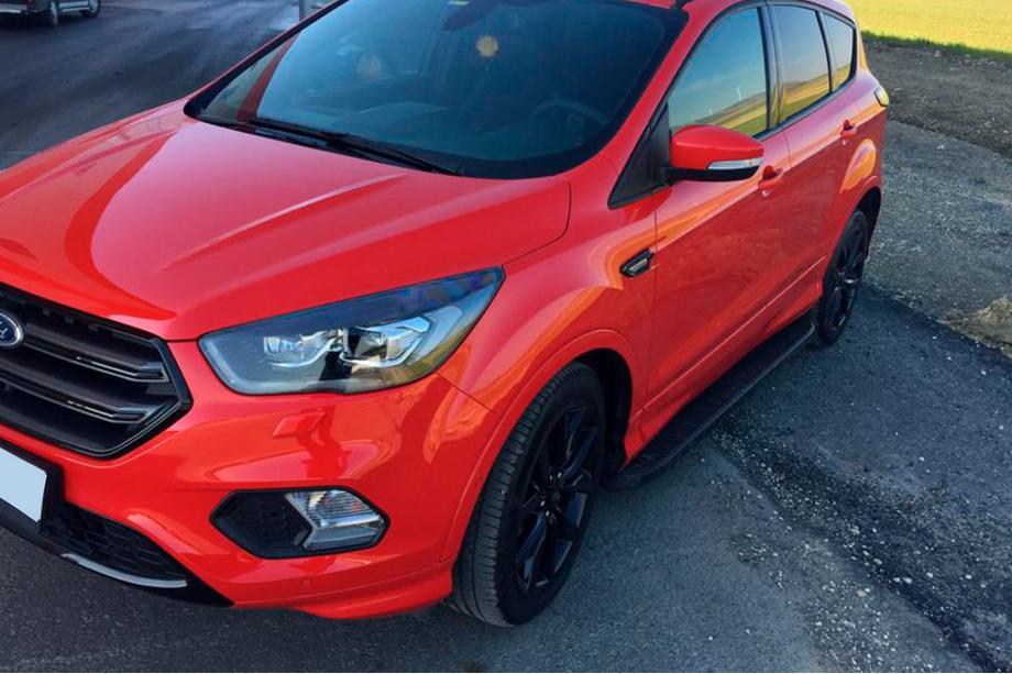 Ford Kuga/Escape 2013–2019 Bočné nášľapy Bosphorus Black (2 ks, hliník) Image