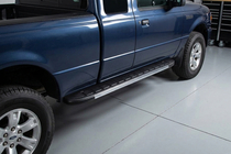 Ford Ranger 2007–2011 Bočné nášľapy Duru (2 ks, hliník) fotografia 1