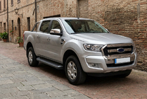 Ford Ranger 2011–2022 Bočné nášľapy Allmond Black (2 ks, hliník) fotografia 1
