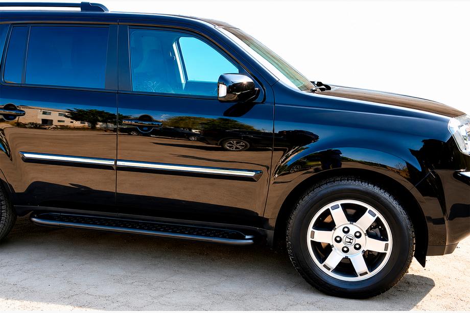 Honda Pilot 2008–2015 Bočné nášľapy Allmond Black (2 ks, hliník) Image