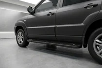 Kia Sportage 2004–2010 Bočné nášľapy Allmond Black (2 ks, hliník) fotografia 1