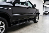 Kia Sportage 2004–2010 Bočné nášľapy Bosphorus Black (2 ks, hliník) fotografia 1