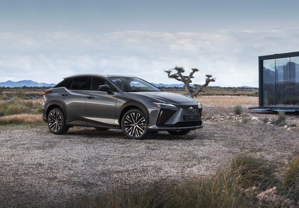 Recenzia Lexus RZ 300e: Prémiový elektrický crossover