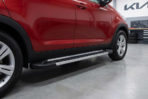 Kia Sportage 2010–2015 Bočné nášľapy RedLine V1 (2 ks, hliník) fotografia 1