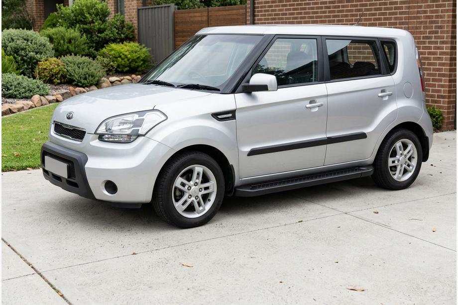 Kia Soul I 2008–2013 Bočné nášľapy Allmond Black (2 ks, hliník) Image