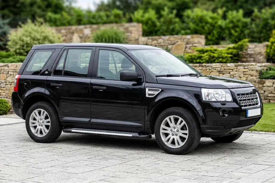 Land Rover Freelander II 2006–2014 Bočné prahy Line (2 ks, hliník) Image