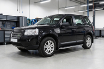 Land Rover Freelander II 2006–2014 Bočné prahy Maydos V1 (2 ks, hliník ↗ nehrdzavejúca oceľ) fotografia 1