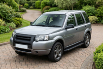 Land Rover Freelander I 1997–2006 Bočné nášľapy Allmond Black (2 ks, hliník) fotografia 1