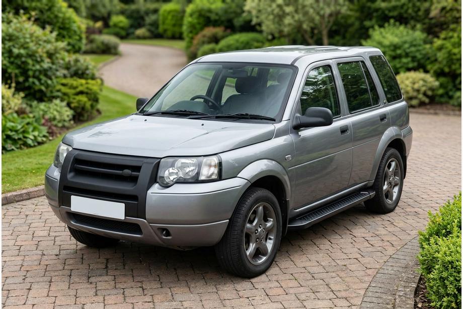 Land Rover Freelander I 1997–2006 Bočné nášľapy Allmond Black (2 ks, hliník) Image