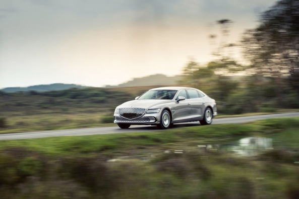Genesis G80 Electrified: vylepšený elektrický luxusný sedan