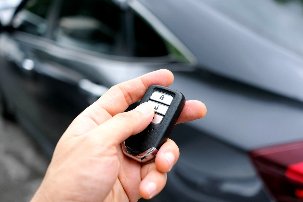 Prečo sa auto neotvára kľúčenkou: možné príčiny