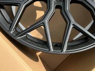 Audi Q8 2018– Kované disky OEM R21 V1 (4 ks) fotografia 4