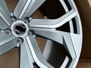 Audi Q8 2018– Kované disky OEM R22 V2 (4 ks) fotografia 6