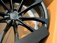 Audi Q8 2018– Kované disky OEM R22 V3 (4 ks) fotografia 9