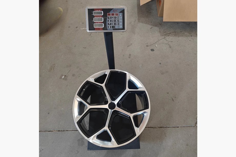 Audi A7 2018– Kované disky OEM R22 V2 (4 ks) Image