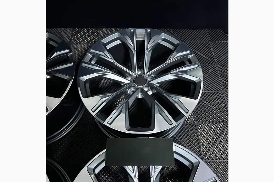Audi Q8 2018– Kované disky OEM R21 V2 (4 ks) Image