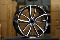 Bentley Bentayga 2015–2025 Kované disky OEM R23 V2 (4 ks) fotografia 1