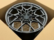 BMW radu 7 G70/G71 2022– Kované OEM disky R22 V7 (4 ks) fotografia 11