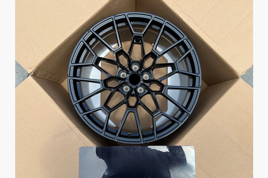 BMW 4. séria G22/23/26 2020– OEM kované disky R19 R20 V1 (4 ks) Fotografia 1