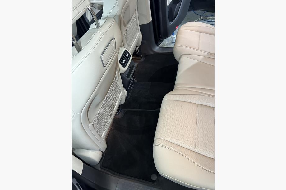 Mercedes GLS X167 2019– Prémiové textilné rohože do interiéru (3 rady, čierne) Fotografia 6
