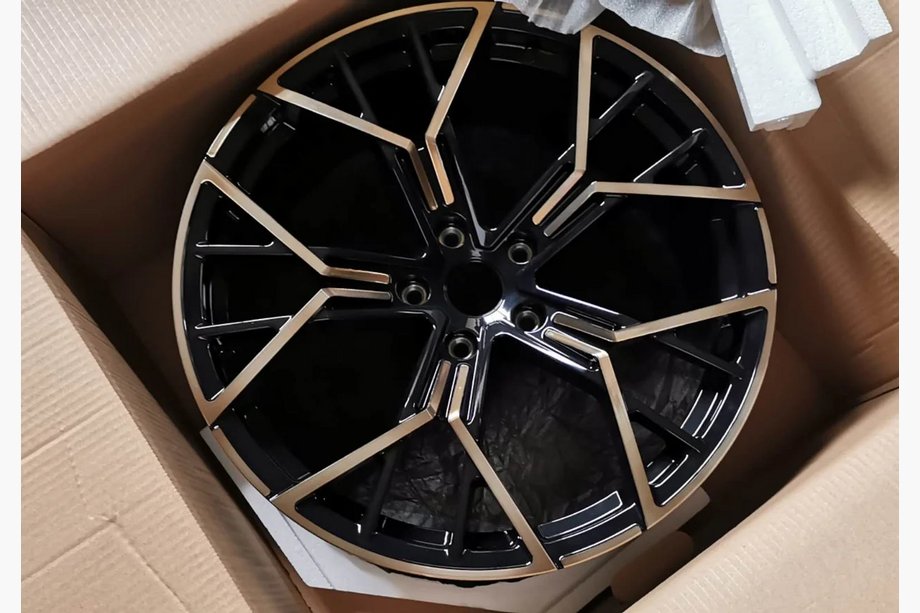 BMW 8. séria G14/G15/G16 2018– Kované disky OEM R20 V1 (4 ks) Image
