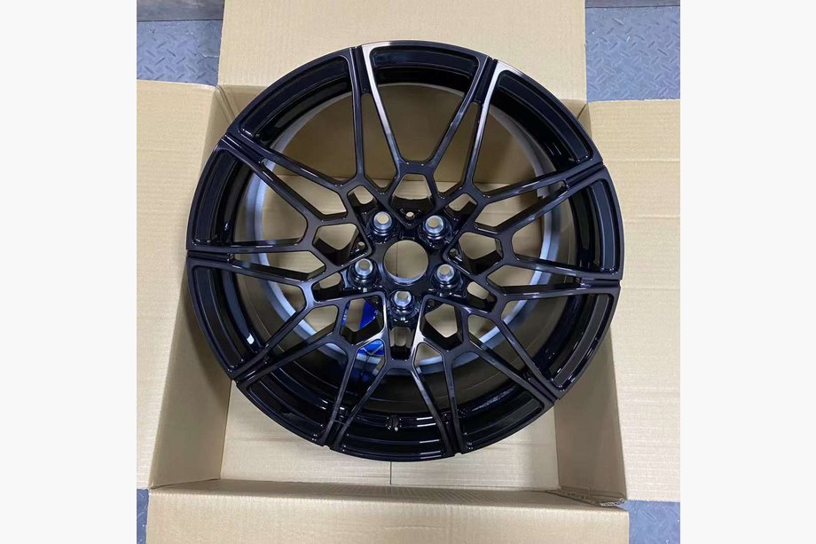 BMW 4. séria G22/23/26 2020– OEM kované disky R19 R20 V3 (4 ks) Image