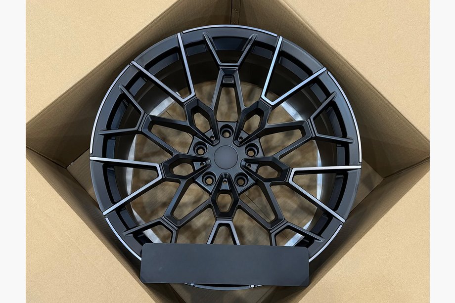 BMW 5/i5 séria G60/G60E/G61 2023– Kované disky OEM R22 V1 (4 ks) Image