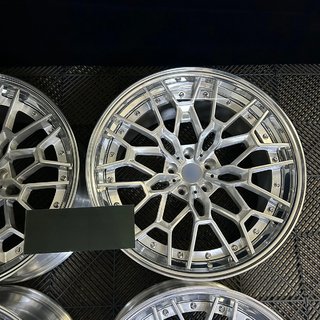 OEM kované disky R20 V6 (4 ks) BMW 4. séria G22/23/26 2020– fotografia 3