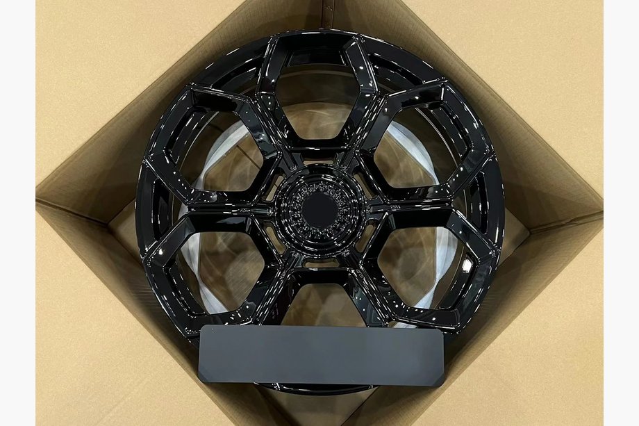 Lamborghini Aventador 2011–2022 Kované OEM disky R20 R21 V6 (4 ks) Image