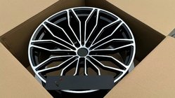 Lamborghini Urus 2018– Kované disky OEM R23 V10 (4 ks) fotografia 6