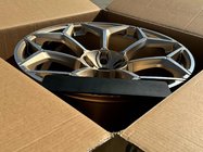 Lamborghini Urus 2018– Kované disky OEM R24 (4 ks) fotografia 15